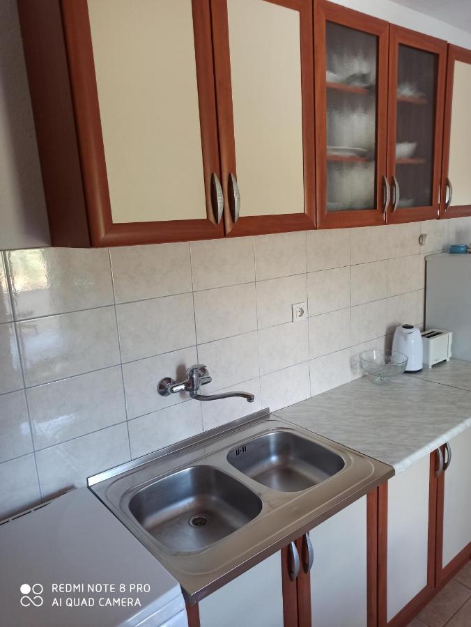 Boni02 Daire Gdinj Dış mekan fotoğraf